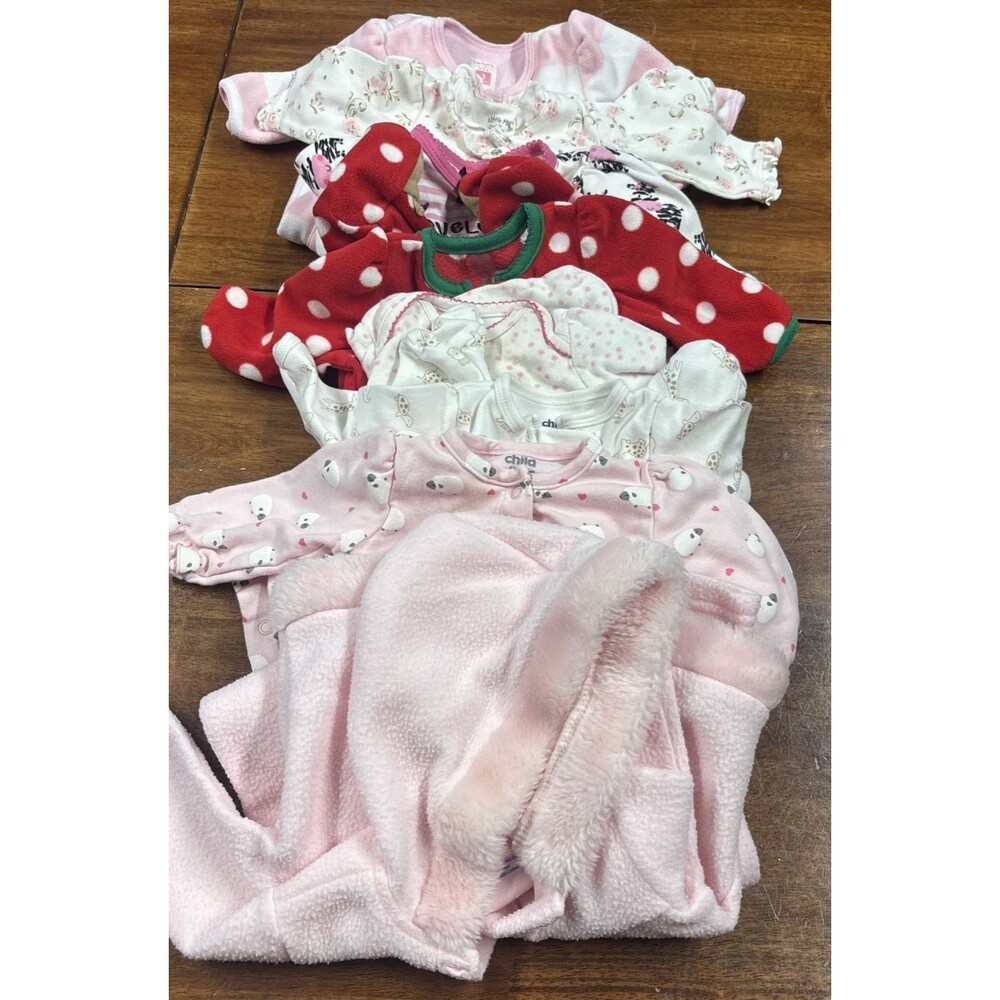Lot of 18 Baby Girl Sleepwear 0-3 months Carter’s, Kidgets, And More - Picture 3 of 4